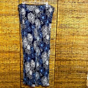EUC Old Navy Blue white floral maxi skirt 16